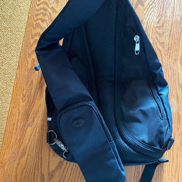 Cross body bag / sling / satchel with usb charger - Picture 2 of 7